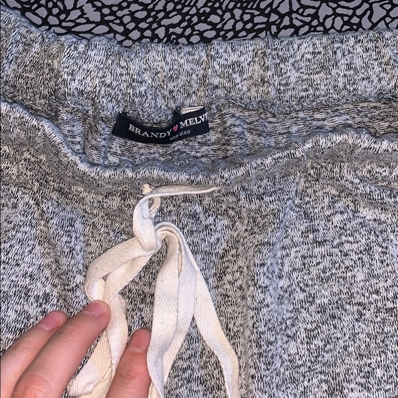 Brandy Melville short - Picture 2 of 3